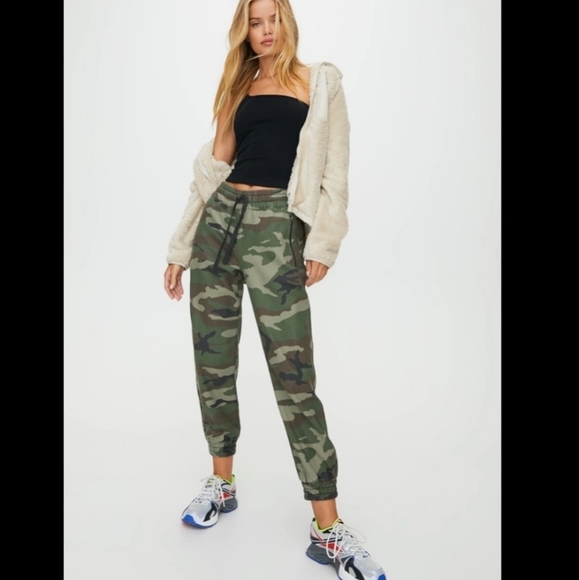 TNA alix camo joggers xxs - Picture 1 of 5